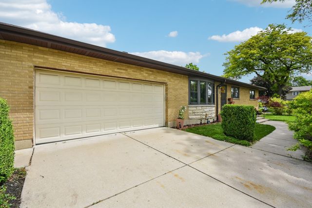 306 Poplar Avenue, Bensenville, IL 60106