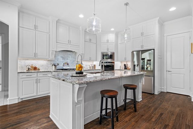 7211 Dillon Circle, Midlothian, TX 76065