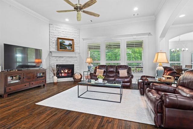 7211 Dillon Circle, Midlothian, TX 76065