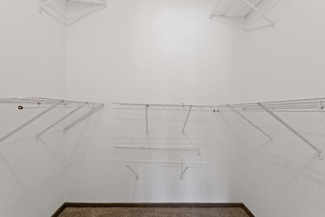 6855 Macbeth Court, Woodbury, MN 55125