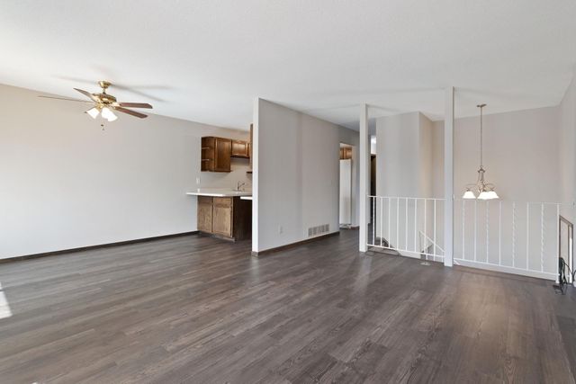 6855 Macbeth Court, Woodbury, MN 55125