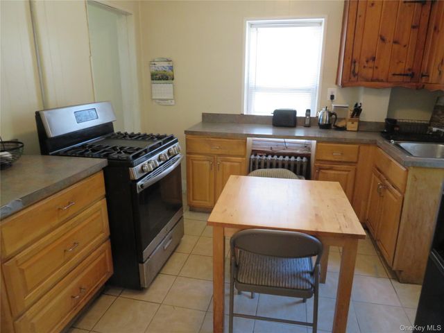 22 State Street, Spring Valley, NY 10977