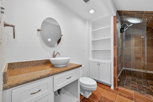 723 Worthshire Street, Houston, TX 77008