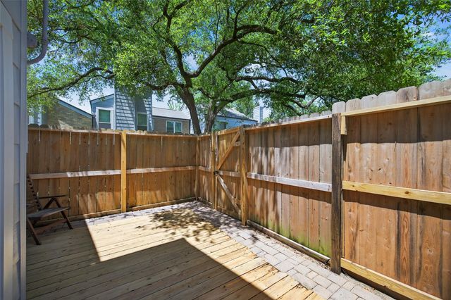 723 Worthshire Street, Houston, TX 77008