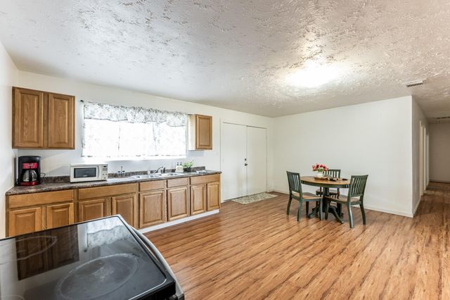 20471 Roy Hall Road, Bedias, TX 77831