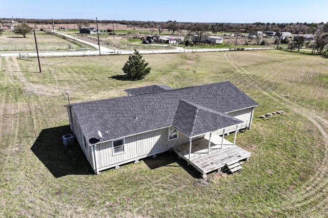20471 Roy Hall Road, Bedias, TX 77831