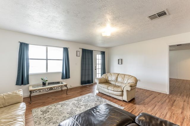 20471 Roy Hall Road, Bedias, TX 77831