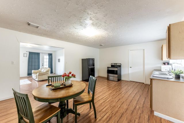 20471 Roy Hall Road, Bedias, TX 77831