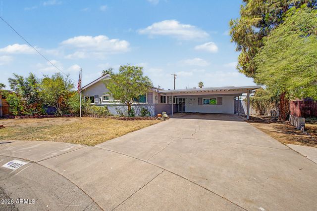 2227 W ROVEY Avenue, Phoenix, AZ 85015