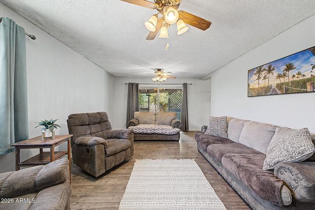 2227 W ROVEY Avenue, Phoenix, AZ 85015