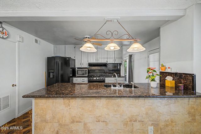 2227 W ROVEY Avenue, Phoenix, AZ 85015