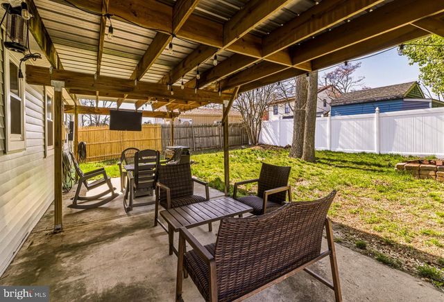 4 LINCOLN AVE, Sicklerville, NJ 08081