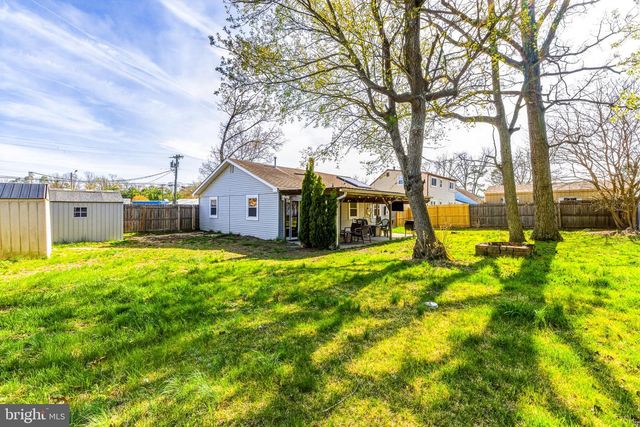 4 LINCOLN AVE, Sicklerville, NJ 08081