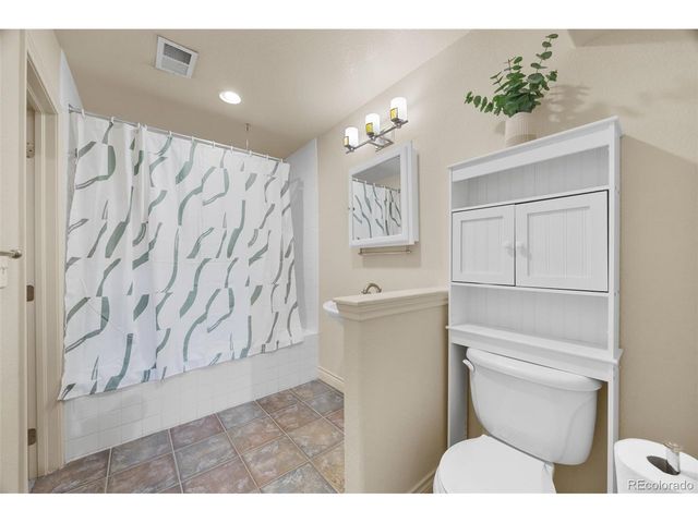 2826 Willow St, Denver, CO 80238