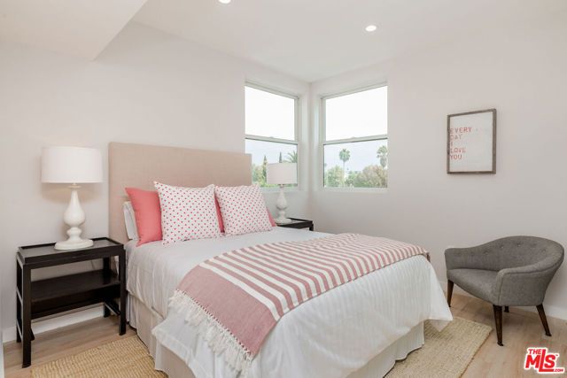 6072 Pickford Street, Los Angeles, CA 90035