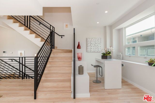 6072 Pickford Street, Los Angeles, CA 90035