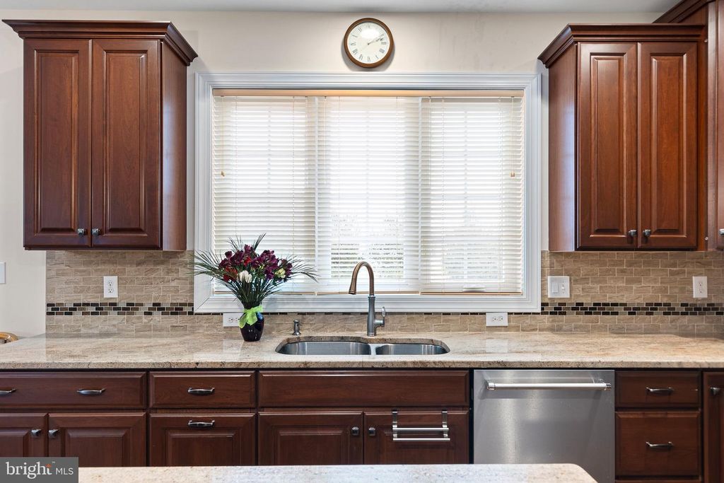 Image 12 of property listing at 1020 MATTHEW WAY, New Castle, DE 19720