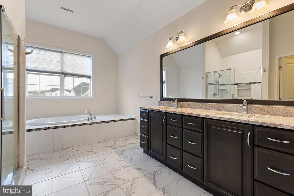 Image 30 of property listing at 1020 MATTHEW WAY, New Castle, DE 19720
