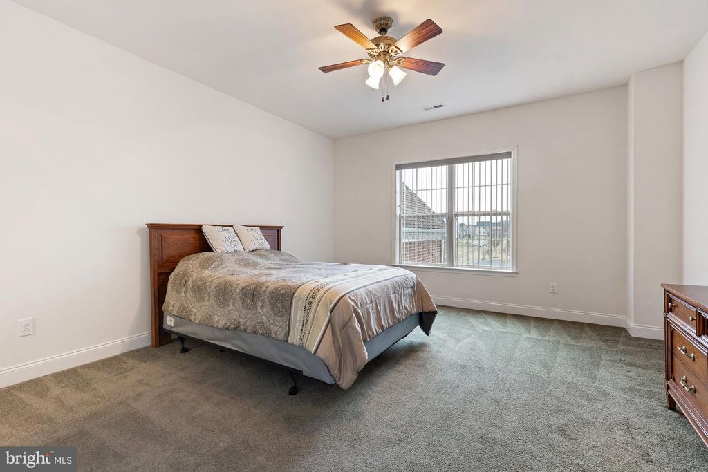 Image 34 of property listing at 1020 MATTHEW WAY, New Castle, DE 19720