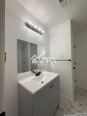 6406 Gray Rdg, San Antonio, TX 78233