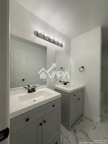 6406 Gray Rdg, San Antonio, TX 78233