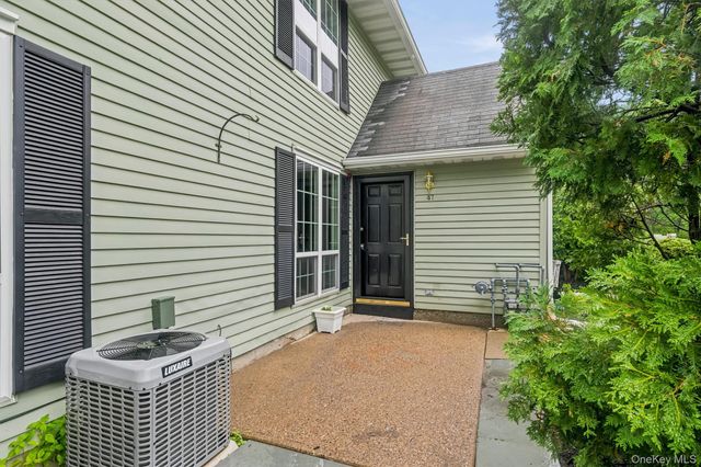 47 Homestead Village Drive, Warwick, NY 10990