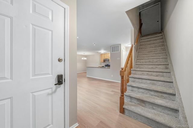 47 Homestead Village Drive, Warwick, NY 10990