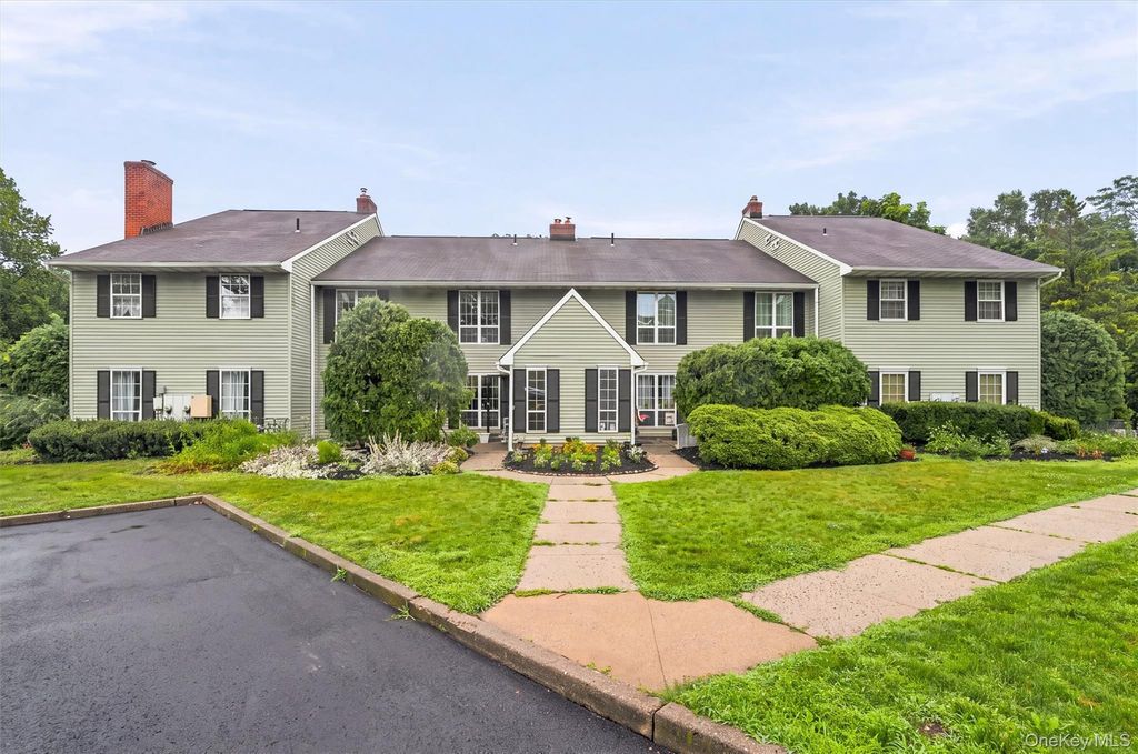 47 Homestead Village Drive, Warwick, NY 10990