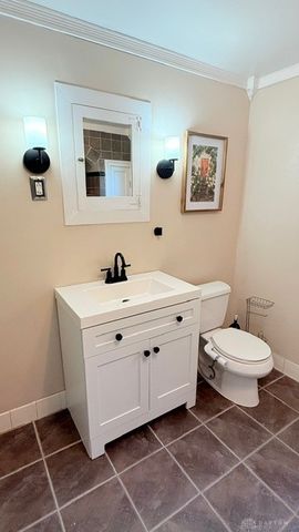 132 S Kensington Place, Springfield, OH 45504