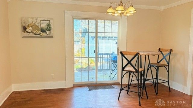 132 S Kensington Place, Springfield, OH 45504