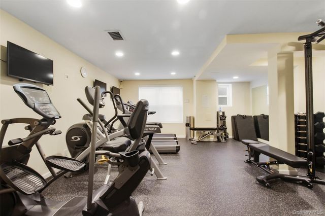 10 Old Mamaroneck Road 5C, White Plains, NY 10605