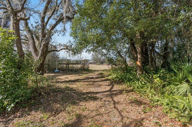 3207 MAZIE DRIVE, Zephyrhills, FL 33541