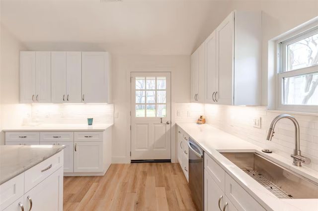 605 Wilmes DR 1, Austin, TX 78752