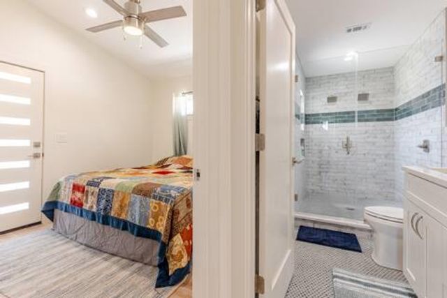 605 Wilmes DR 1, Austin, TX 78752