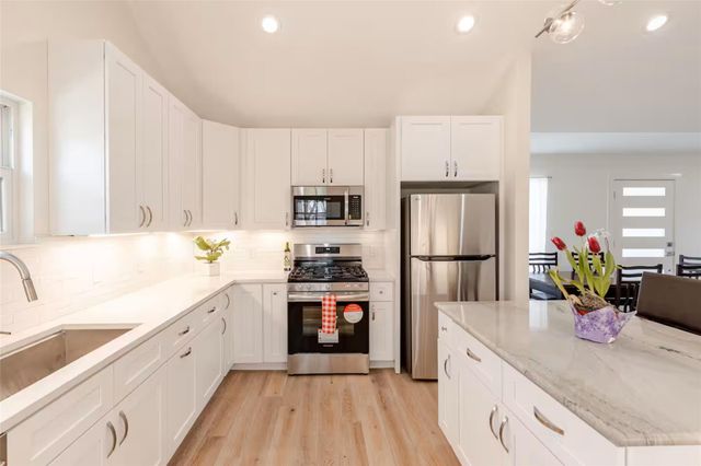 605 Wilmes DR 1, Austin, TX 78752