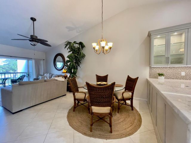 202 Cypress Point Drive 202, Palm Beach Gardens, FL 33418