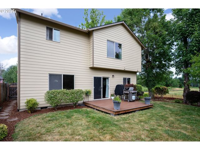 2858 Se JASMINE Ave, Gresham, OR 97080