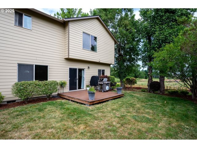 2858 Se JASMINE Ave, Gresham, OR 97080