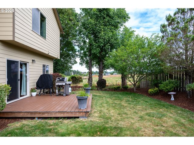 2858 Se JASMINE Ave, Gresham, OR 97080