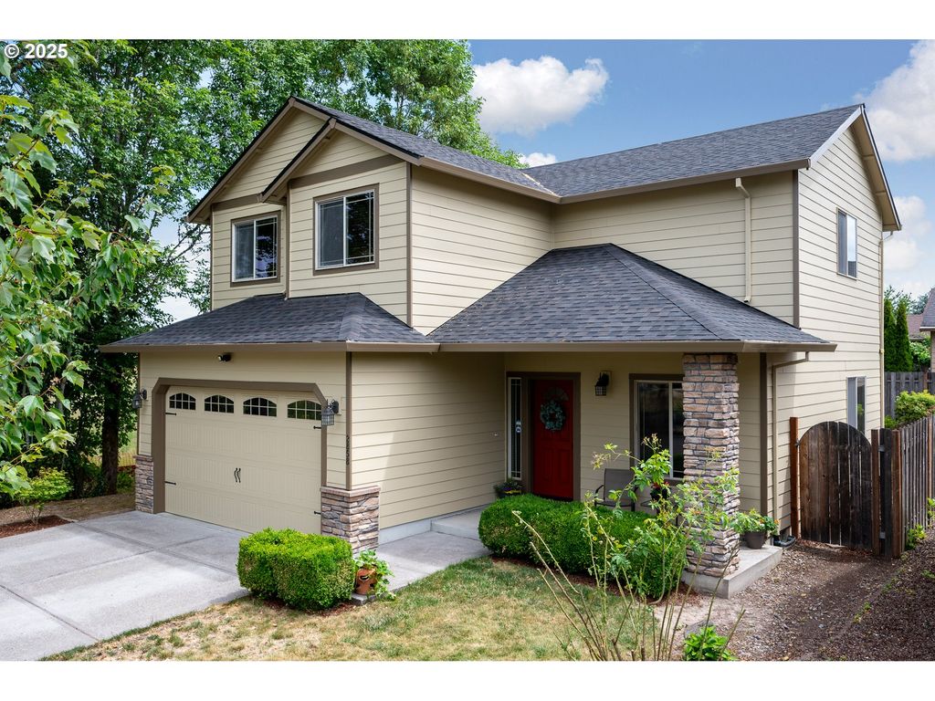 2858 Se JASMINE Ave, Gresham, OR 97080
