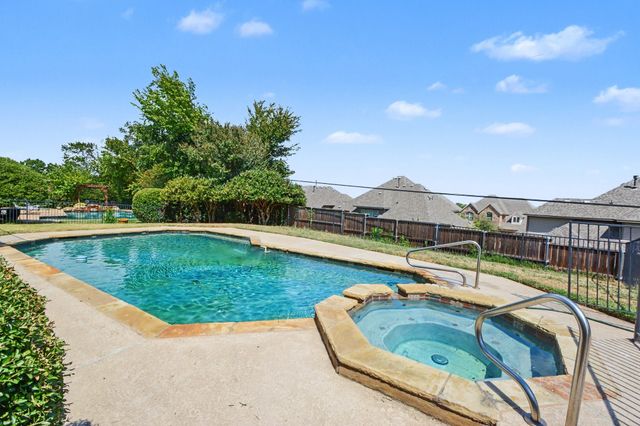 3503 Pembrooke Parkway S, Colleyville, TX 76034