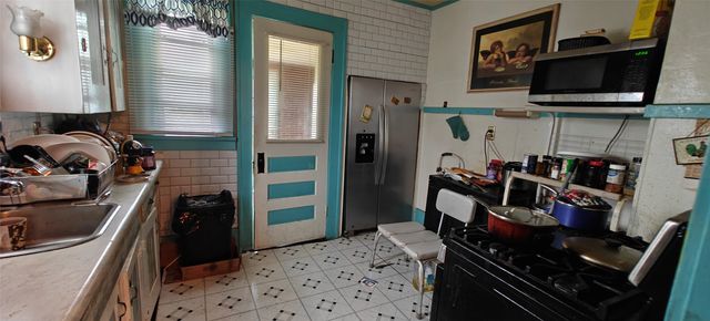 2413 HARRISON Street, Erie, PA 16510
