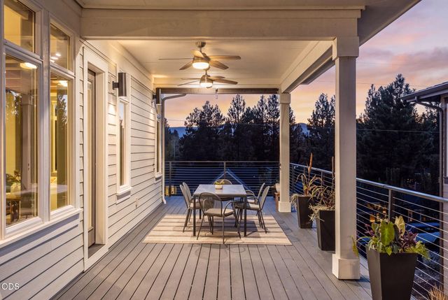 62720 NW Ridge Rock Court, Bend, OR 97703