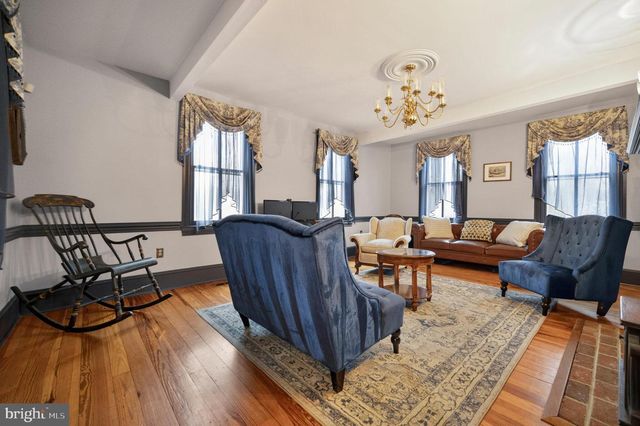 8100 CROOM RD, Upper Marlboro, MD 20772