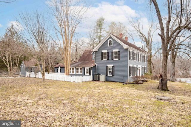 8100 CROOM RD, Upper Marlboro, MD 20772