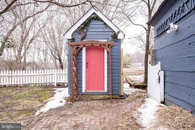 8100 CROOM RD, Upper Marlboro, MD 20772