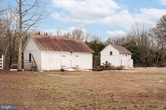 8100 CROOM RD, Upper Marlboro, MD 20772