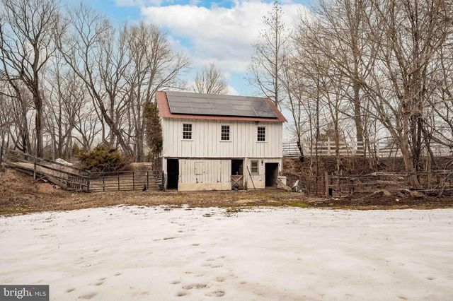 8100 CROOM RD, Upper Marlboro, MD 20772