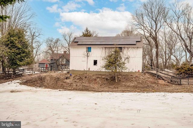 8100 CROOM RD, Upper Marlboro, MD 20772