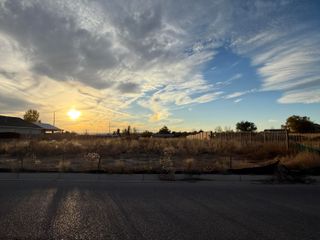 827 Redwood Street SW, Rio Rancho, NM 87124